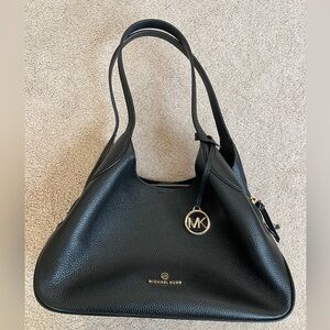 Michael Kors Kelsey Large Pebbled Leather Shoulder Bag